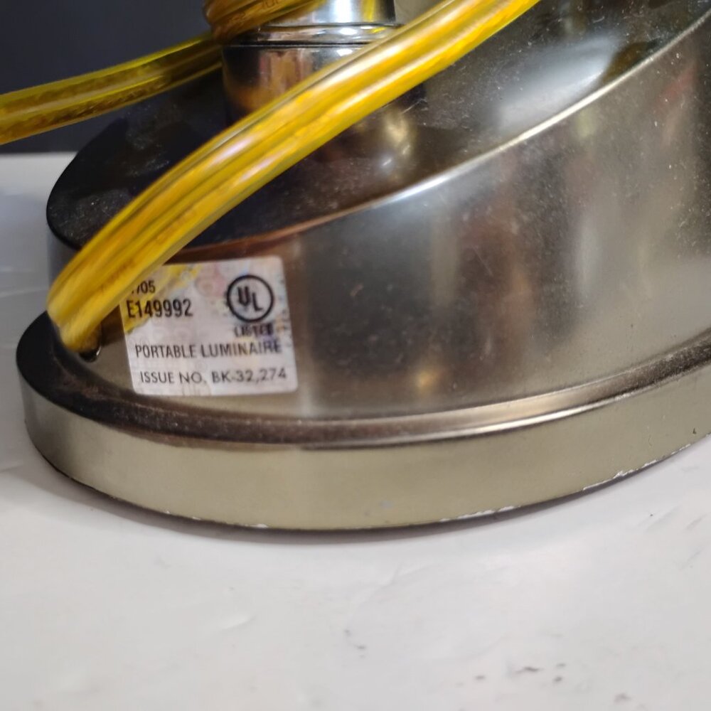 10" Illuminated Rotating Globe On Stand - Picture 12 of 13